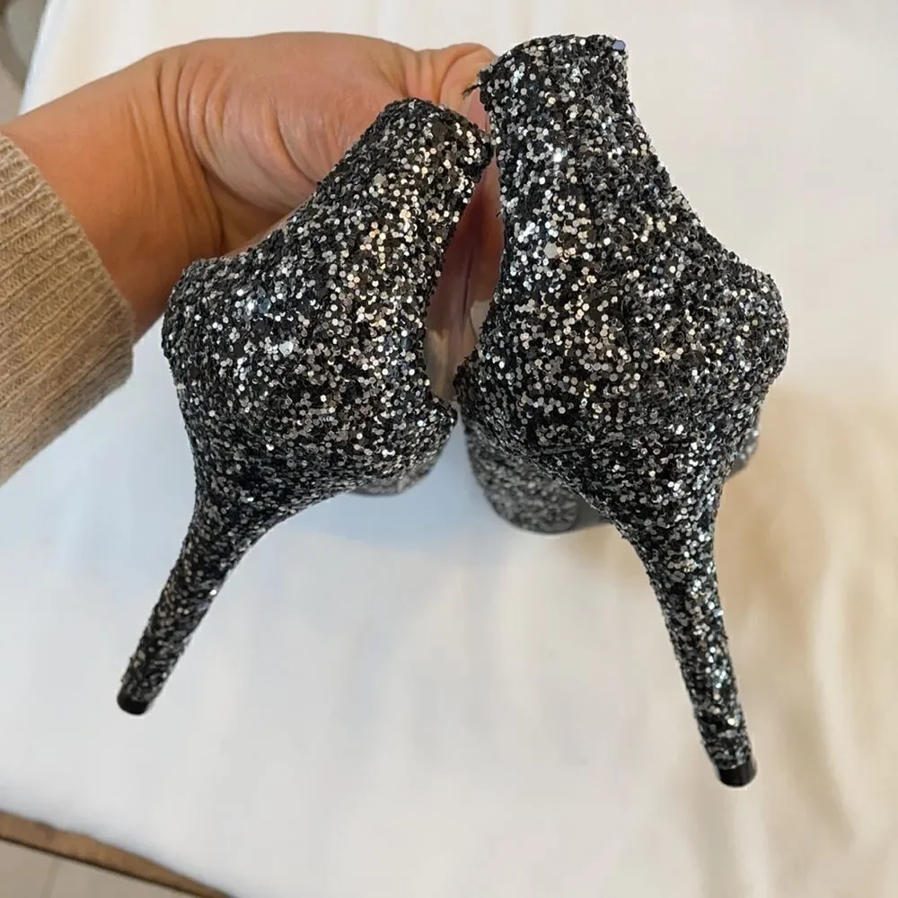 WILD DIVA PVC/GUNMETAL GLITTER SHOES.  NEW